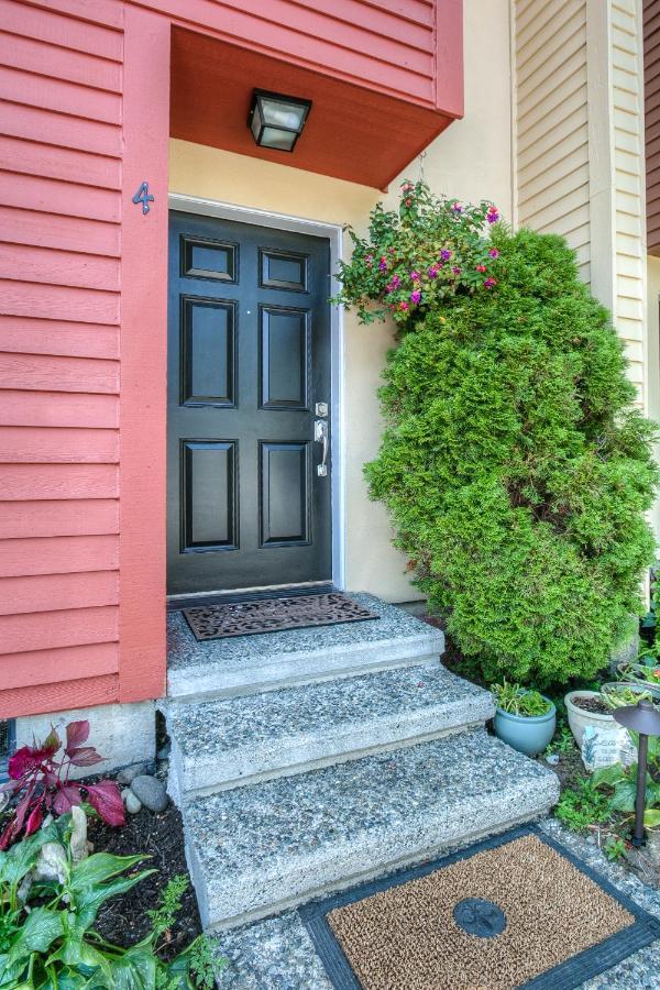 Moon River Suites #4 North Bend Exterior foto